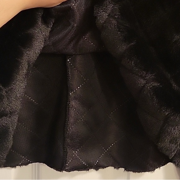 Zara Faux Fur Quilted Black Pullover - Picture 12 of 16